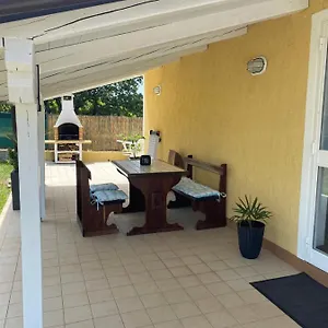  Ferienhaus Rosa Kroatien